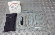 Bordwerkzeug Tool Kit Werkzeug 16 Teile Honda CBR 900 SC50