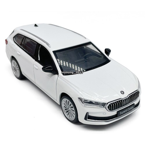 Skoda superb iv combi - 1:35,