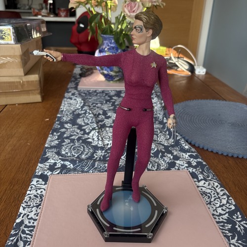 Exo star trek - exo-6, voyager