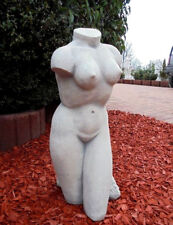 Gartenfiguren, Frauenakt