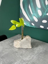 graue Natursteinvase -