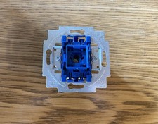 Busch Jäger 2000/6 US