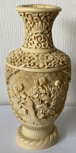 Handgeschnitzte kunstharz vase - handgeschnitzte, kunstharz-vase