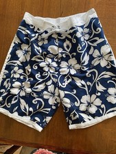 BERMUDA SHORTS & BADE-INNENHOSE GR  XXL NEU NICHT GETRAGEN 65 % BW 35%  VISCOSE