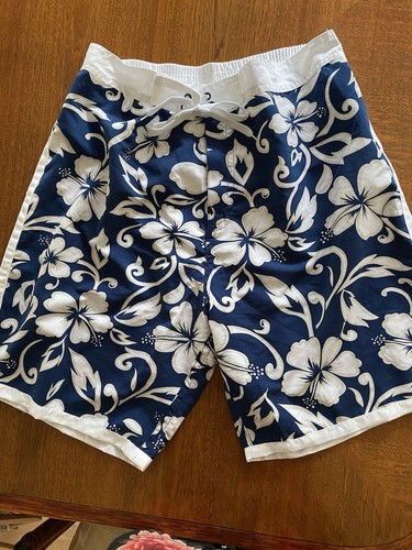 Bermuda shorts - bermuda,