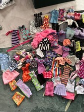 Mattel, Barbie Original Kleidung Konvolut  in super Zustand - unbespielt!!