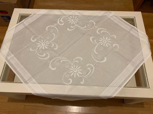 Tischdecke_Mitteldecke_weiß