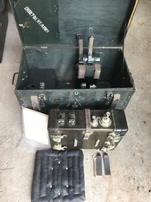 NVA UM2 Sendeverstärker in Kiste Funkgerät R 105 108 109 114 Fernmelder  1964