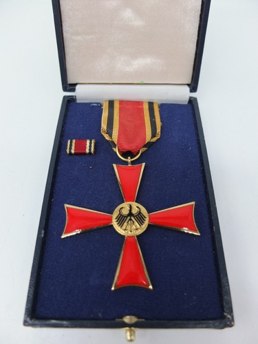 Bundesverdienstkreuz und nadel - bundesverdienstkreuz,