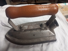 2 alte bügeleisen antik