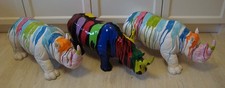 3 dekorative bunte Nashörner (Nashorn) aus Kunststoff für Garten, Wohnung o.ä.