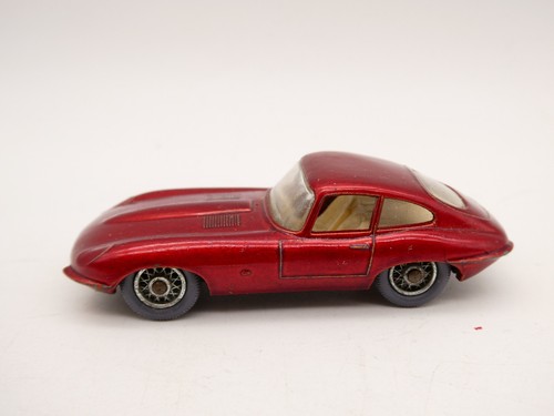 Matchbox regular wheels 32 - ,