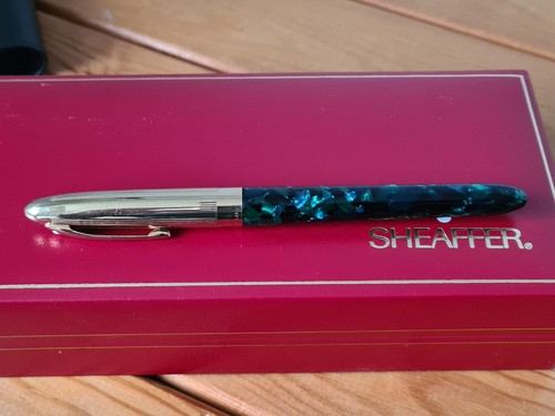 Sheaffer nova crest pen - sheaffer,