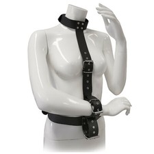 Handfesseln mit Bauchgurt