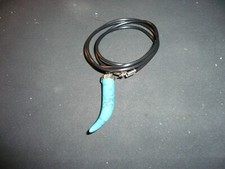 Blauer Steinanhänger