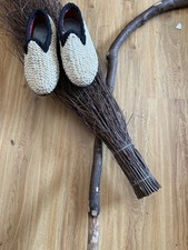 Strohschuhe Und Fasnetbesen