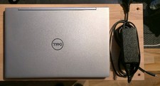 Dell Inspiron 17 7000 2-1in-1 Notebook, Core I7 10th GEN, Silber, gebraucht, Top