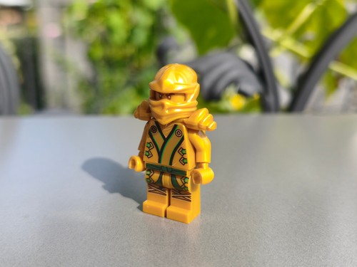 Lego ninjago golden - ninjago, lloyd