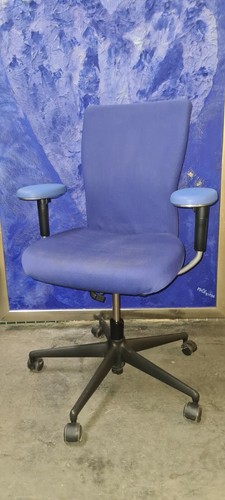 Vitra chair antonio - by,
