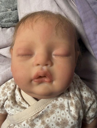 Reborn baby vivia von - reborn,