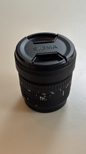 Sigma 8mm fisheye 180 - ex,
