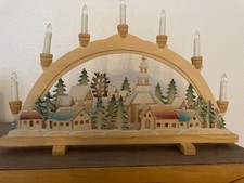 farbiger Schwibbogen, Lichterbogen, Dorfszene Seiffener Kirche ?, Licht, 230V