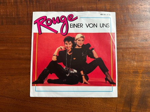 Rouge einer von uns - uns,