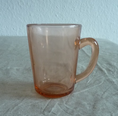 Altes glas henkelglas - ,