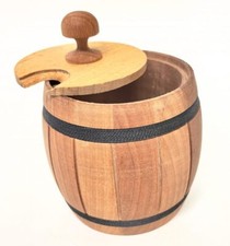 Mittleres Holzfass mit Deckel