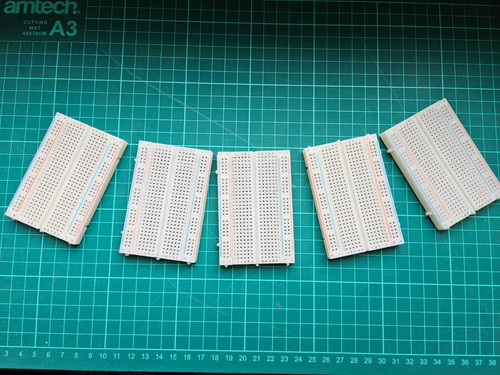 Breadboard 400 kontakte - 5x,