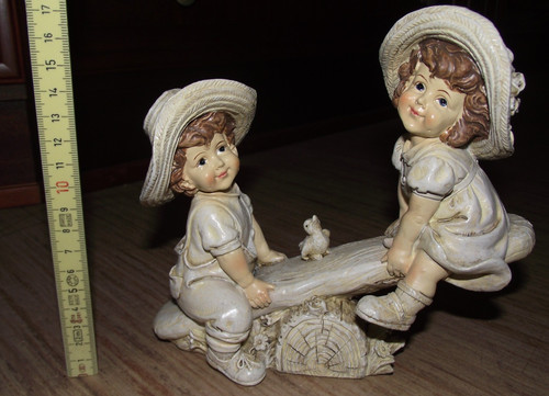 Figur zwei kinder - zwei, wippe