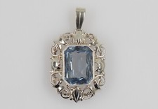 Sehr schöner alter Anhänger aus Silber 830 mit Schmuckstein blau