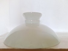 alter Milchglas Schirm f