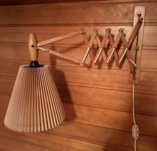 Stylische Teak Scherenlampe