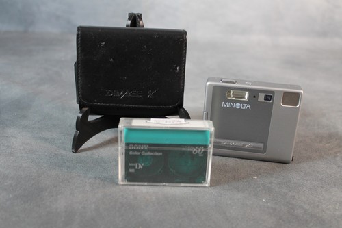 Minolta dimage - xt, |