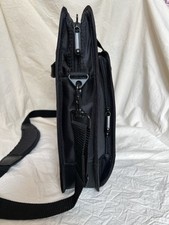 Lenovo ThinkPad Business Professional Topload-Notebooktasche 15-17“