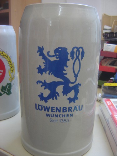 Bierkrug liter löwenbräu - bierkrug,