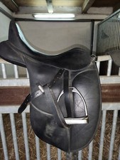 Wintec Dressur Sattel 17" mit Cair