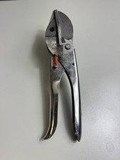 Löwe Lowe Gehrungsschere Winkelschere Leistenschere Rohrschneider Profilschere