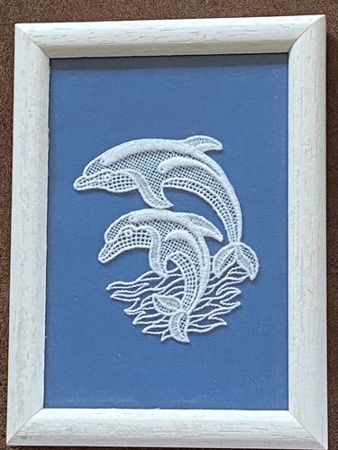 Delphin aus geklöppelter