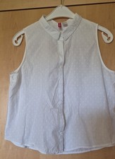 Bluse, ohne Ärmel,  Gr. 44, weiß, dünne Baumwolle, gemustert mit Tupfen in weiß