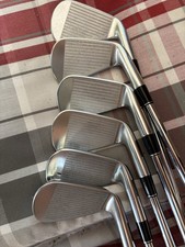 Srixon ZX5 mk i, 5-PW Left-handed, Nippon Modus 105 stiff, +0,5 Inch, Guter Zust