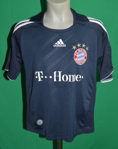 Trikot vom bayern - trikot, münchen
