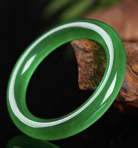 Natürlicher grüner jade - natürlicher,