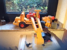 Vier Orginal Fisher-Price Baufahrzeuge, gebraucht aber mit Spielspaß