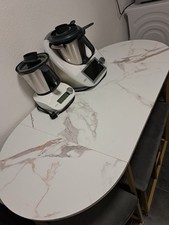 Esstisch mit 4 kleinen Hockers Und 2 Großen Hockers