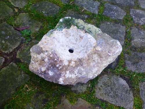 Quellstein brunnenstein mit - quellstein,