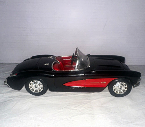 Bburago chevrolet corvette - bburago,