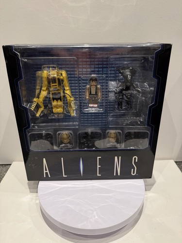 Medicom kubrick aliens box - medicom,