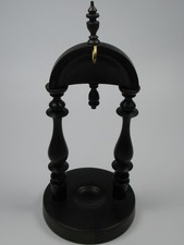 Taschenuhrständer aus